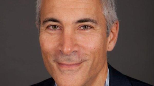 un miliardarul american celebru gasit mort in celula lui din inchisoare