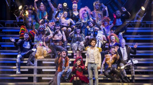 premiera moment queen pe scena cerbului de aur 2019