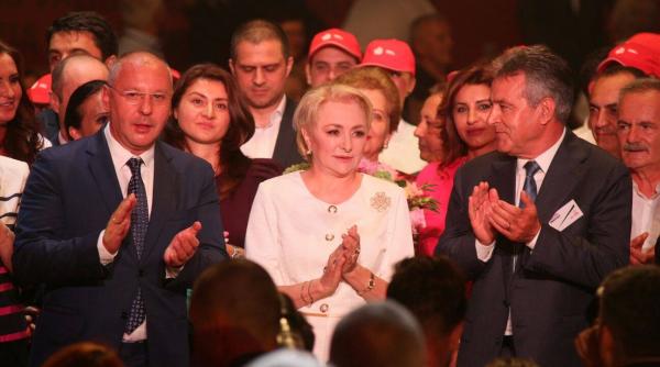 dancila sunt mai puternica decat acesti barbati care doar tipa de pe margine