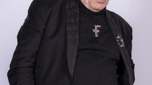 cornel palade este maestru in bucatarie daca mananci coasta de vita la tava in sos de bere neagra facuta de mine ma visezi