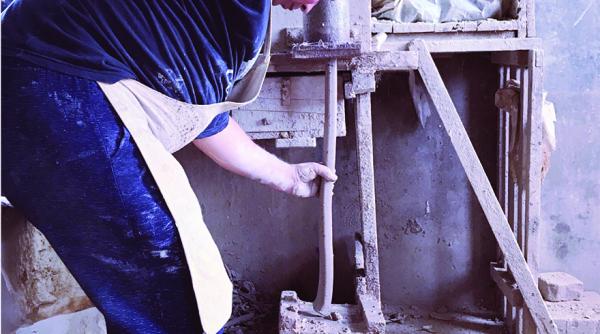 breasla ceramistilor sobari din transilvania ajunge la viscri