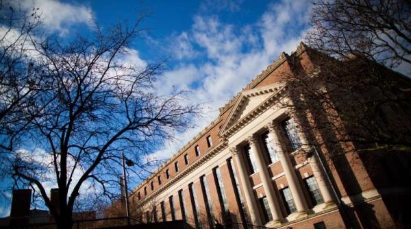 accesul in sua al unui student palestinian admis la harvard refuzat pe baza postarilor prietenilor pe retelele de socializare