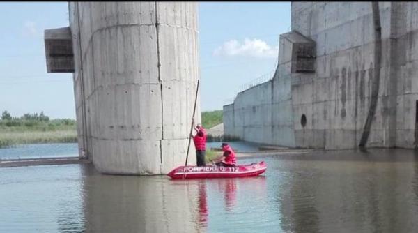 alerta maxima in zona lacului morii din bucuresti o persoana s ar fi sinucis