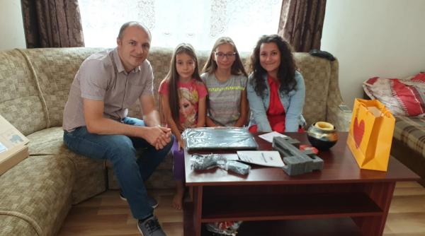 prin a doua editie a proiectului adopta un premiant fundatia mereu aproape si ruris rasplatesc performanta copiilor din romania