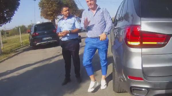 video politisti amenintati de consilierul unui deputat