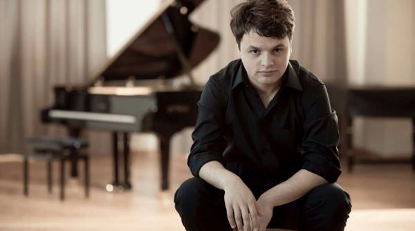 pianistul botond szocs in recital la st james s piccadilly din londra