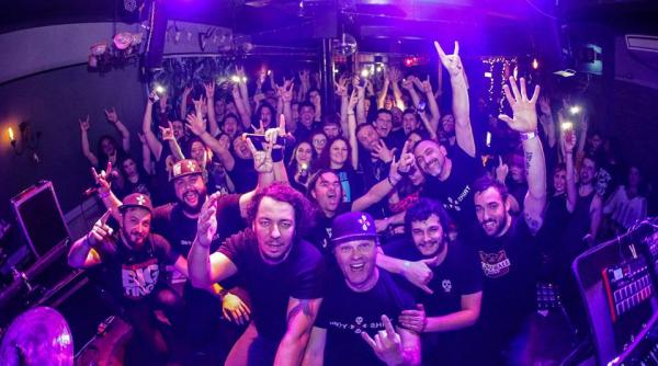 dirty shirt va sustine doua concerte in londra