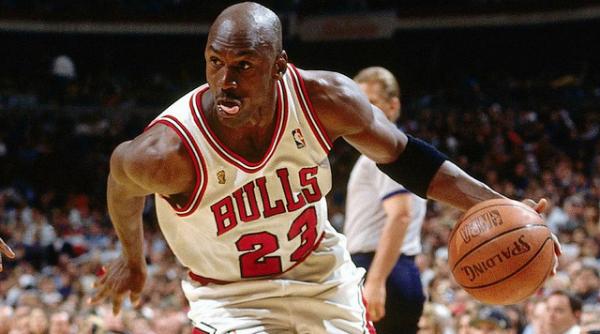 michael jordan a donat 1 milion de dolari victimelor uraganului dorian