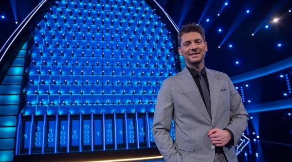 mesaj emotionant pe marele zid ce ii lasa pe concurenti in lacrimi