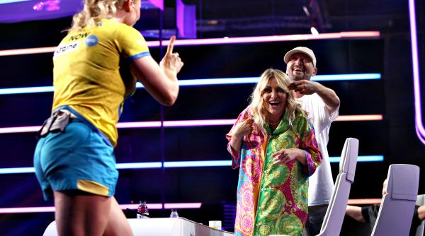 o femeie din cartea recordurilor il lasa pe cheloo fara cuvinte la iumor am devenit la nivel mondial cel mai slab de inger barbat