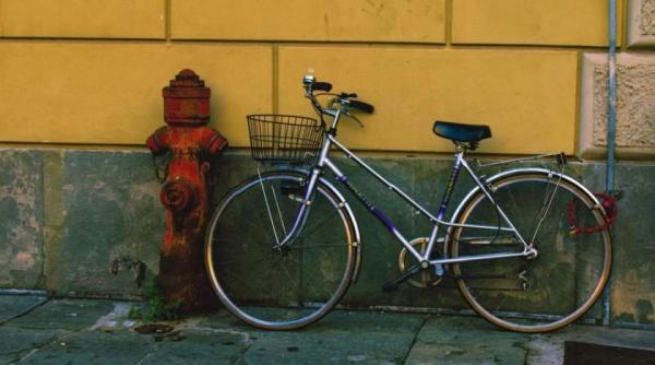 proiect parcari pentru biciclete langa institutii publice piete gari si autogari