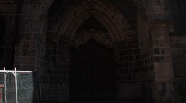 un cor de la cambridge vrea sa cante in biserica neagra din brasov de craciun