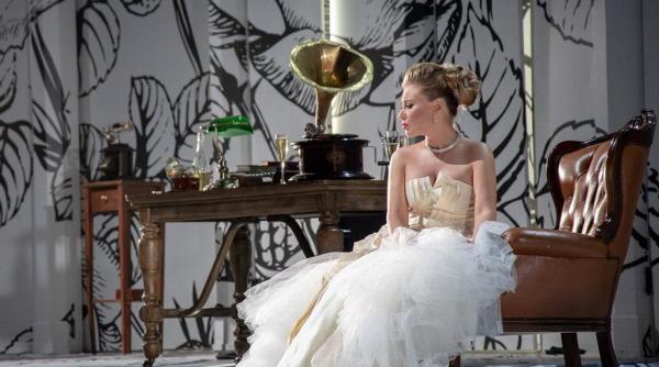 broadway ul se muta la bucuresti intr o noua reprezentatie a musicalului my fair lady un spectacol memorabil plin de umor