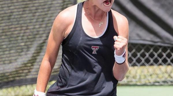 tenis gabriela talaba a castigat turneul itf de la redding california