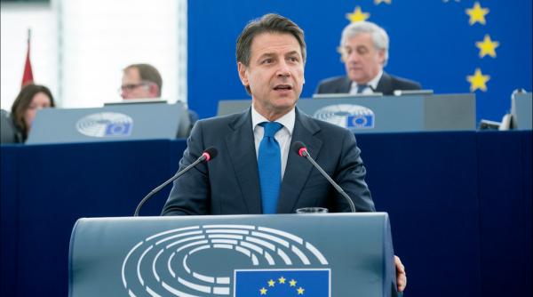 italia fostul premier matteo renzi se desparte de pd si isi face partid