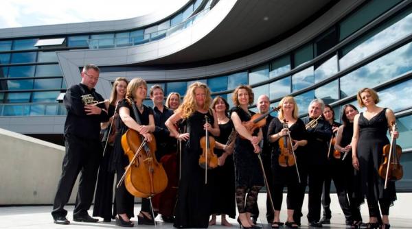 un program de festival dens pentru ziua de 19 septembrie cu sase evenimente marcate pe agenda