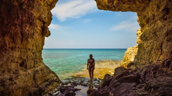 mos craciun merge la plaja in cipru