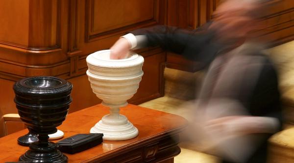 cinci voturi vor decide daca psd ramane la guvernare sau pleaca acasa