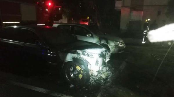 autoturismul unui cunoscut in lumea interlopa din arad a fost incendiat este al doilea caz in aceasta saptamana