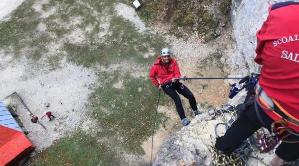 un popa 5 in 1 teolog profesor salvator montan scriitor si cantaret