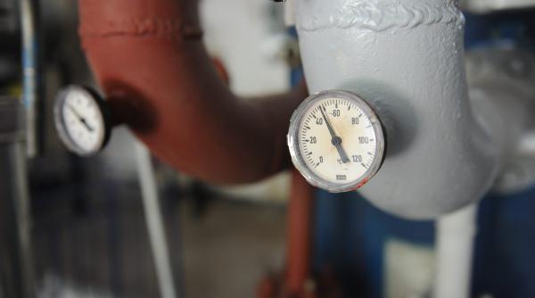 companiile de termoficare pierd clienti dar strang datorii