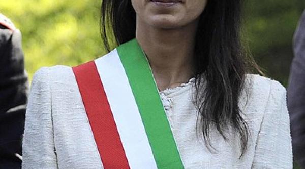 italia sute de manifestanti cer demisia primarului virginia raggi