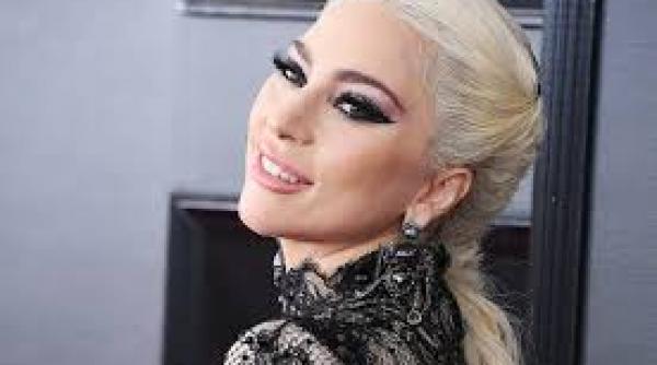 lady gaga o va interpreta pe sotia lui maurizio gucci intr un film regizat de ridley scott