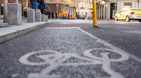 au inceput lucrarile la pista de biciclete de pe calea victoriei circulatia va fi restrictionata