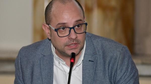 evolutia artistica din romania ultimului deceniu in expozitie cu 20 de lucrari