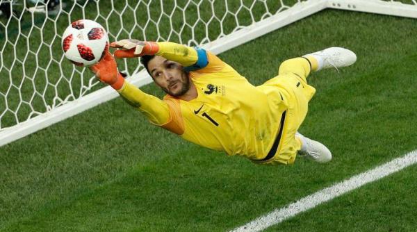 portarul echipei tottenham hotspur a suferit o operatie la cot