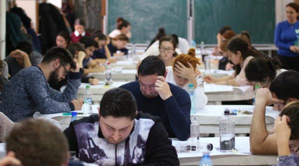 salariul mediu net a fost de 3 082 lei in luna septembrie