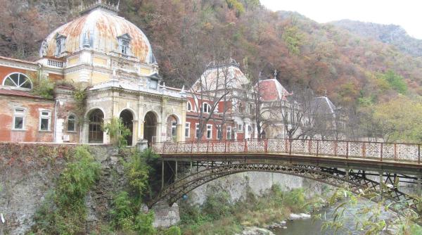 herculane incep lucrarile de punere in siguranta a bailor imperiale