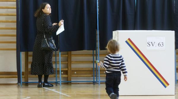 aproape 9 milioane de romani au votat in tara si 661 000 in diaspora