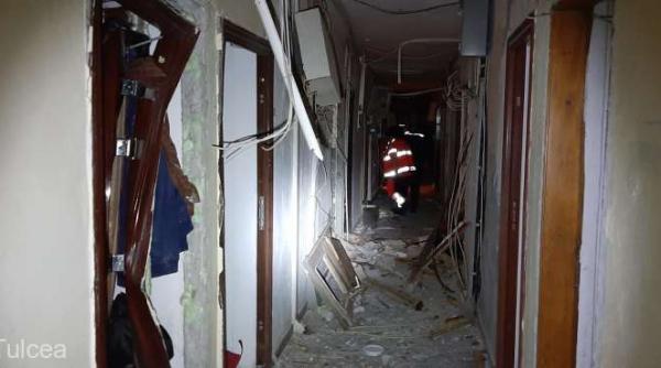 explozie puternica intr un bloc de garsoniere din tulcea patru persoane ranite o persoana are arsuri pe 40 din suprafata corpului