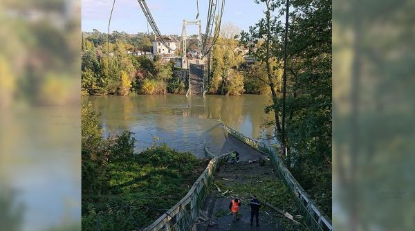 un pod s a prabusit intr un rau in franta pe pod se aflau un camion si un autoturism