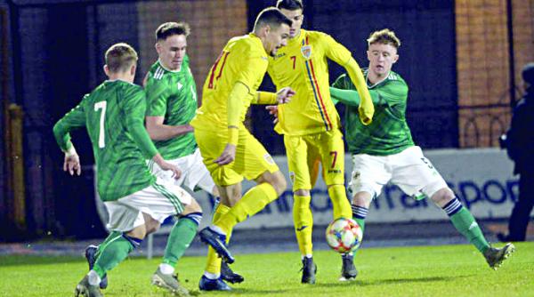 tricolorii mici urmariti de ghinion