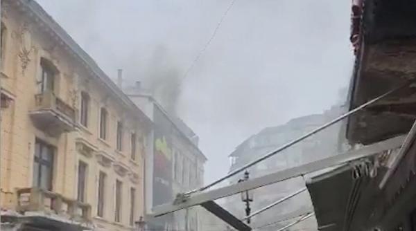 incendiu in centrul vechi al capitalei la o cladire cu doua etaje