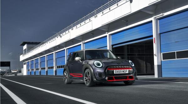 cel mai puternic mini