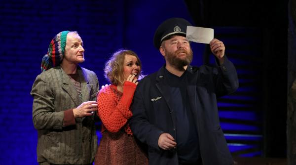 spectacolul tnb orchestra titanic marele castigator al festivalului de dramaturgie contemporana brasov