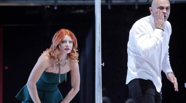 teatrul national din timisoara continua campania amandoi