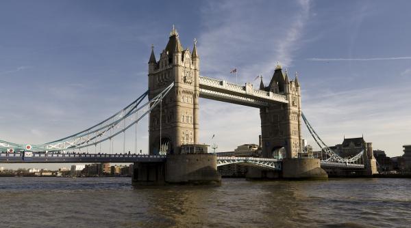 alerta impuscaturi pe london bridge