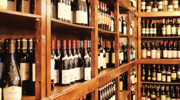 prima licitatie profesionista de vinuri din romania o poveste de milioane la doar 50 de euro