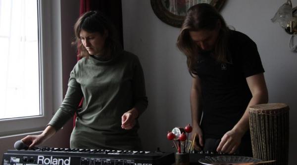 o noua premiera la europalia romania maria balabas si alexander arpeggio reediteaza muzica electronica a anilor 80