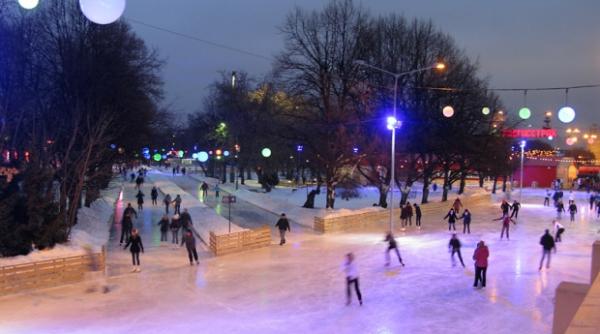 primaria sectorului 1 vrea sa si faca patinoar in fata sediului 60 de milioane de euro din bani publici