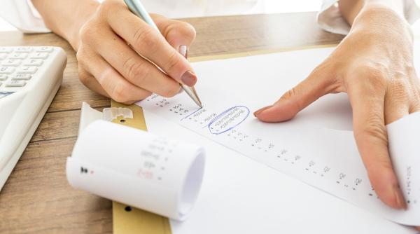 romanii au uitat sa plateasca 7 miliarde la banca