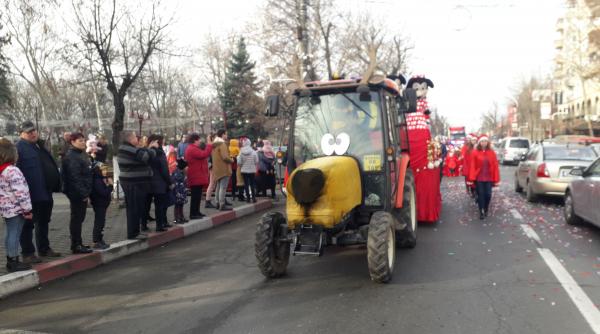 mos craciun a venit la toti copiii din gaesti