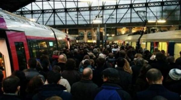 franta greva impotriva sistemului de pensii a continuat de craciun