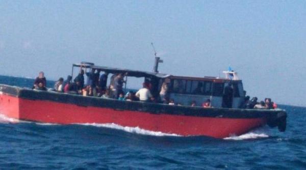 sapte persoane au decedat si 64 au fost salvate de pe o ambarcatiune cu migranti care s a scufundat in estul turciei