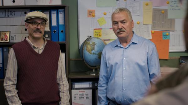 doi infractori periculosi iau infatisarea primarului si suflatorului sef de la spatii verzi si dau buzna in mangalita