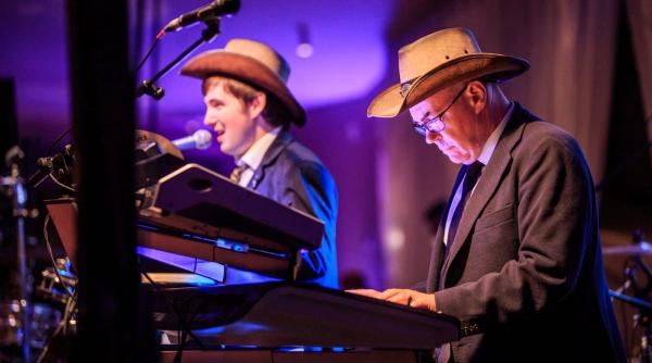 doctorul care trateaza inimi cu note muzicale